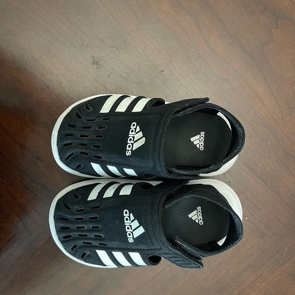 Adidas Kids Closed Toe Black & White, Water Sandals Size 7k with Velcro Closure - Picture 5 of 11